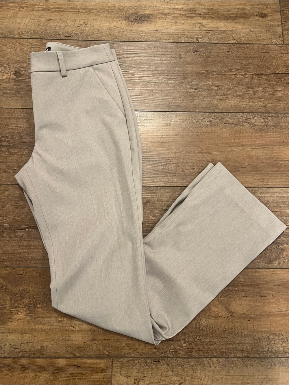 Express Women’s Columnist Barely Boot Mid Rise Dress Pants, size 4